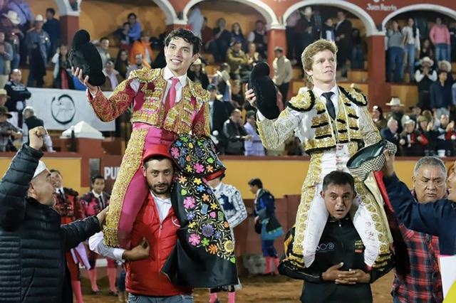 275a2314-a419-49df-9fda-a0318a553d0d